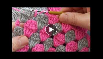 A GREAT MODEL TO MAKE BABY BLANKETS WITH EXTRA THREAD