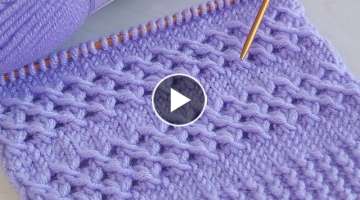 Easy explanation of the knitting pattern that you will love with two skewers