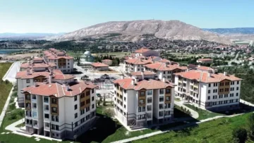 İlk Evim Konut Kredisi İçin Heyecanlı Bekleyiş Sürüyor! 1.20 Düşük Faizli Kredi Çıktı Mı, Başvuru Şartları Neler ve Örnek Ödeme Planı Nasıl Olacak?
