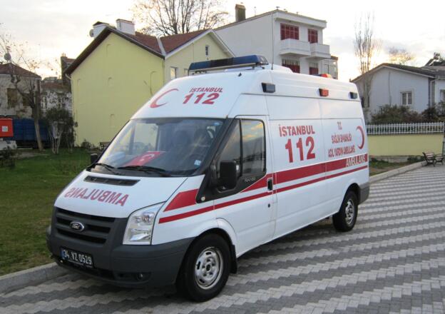Ehliyeti Olanlara Müjde: 31 İlde İŞKUR Üzerinden Ambulans Şoförü Alımı Başladı! Başvuru Şartları ve Kadro Detayları